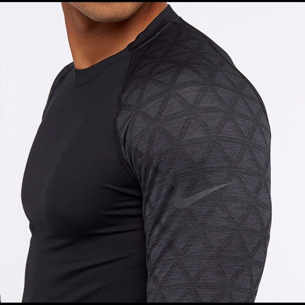 Nike long sleeve utility therma